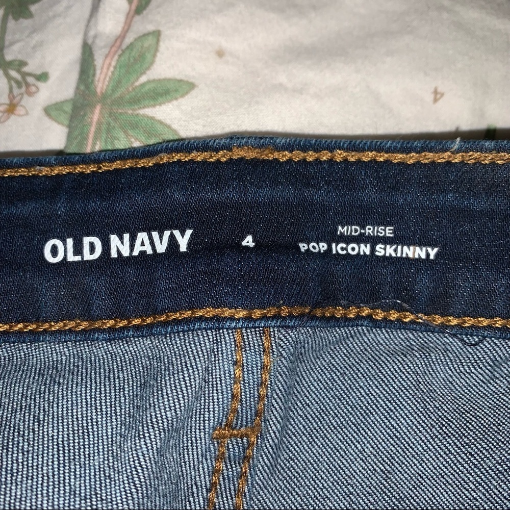Old navy skinny jeans - Picture 3 of 3